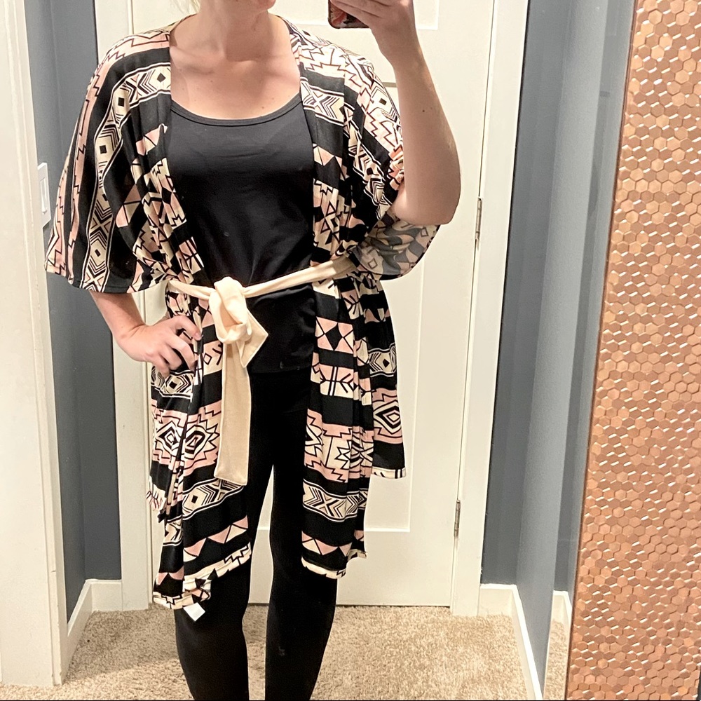 Gorgeous kaftan wrap shawl top